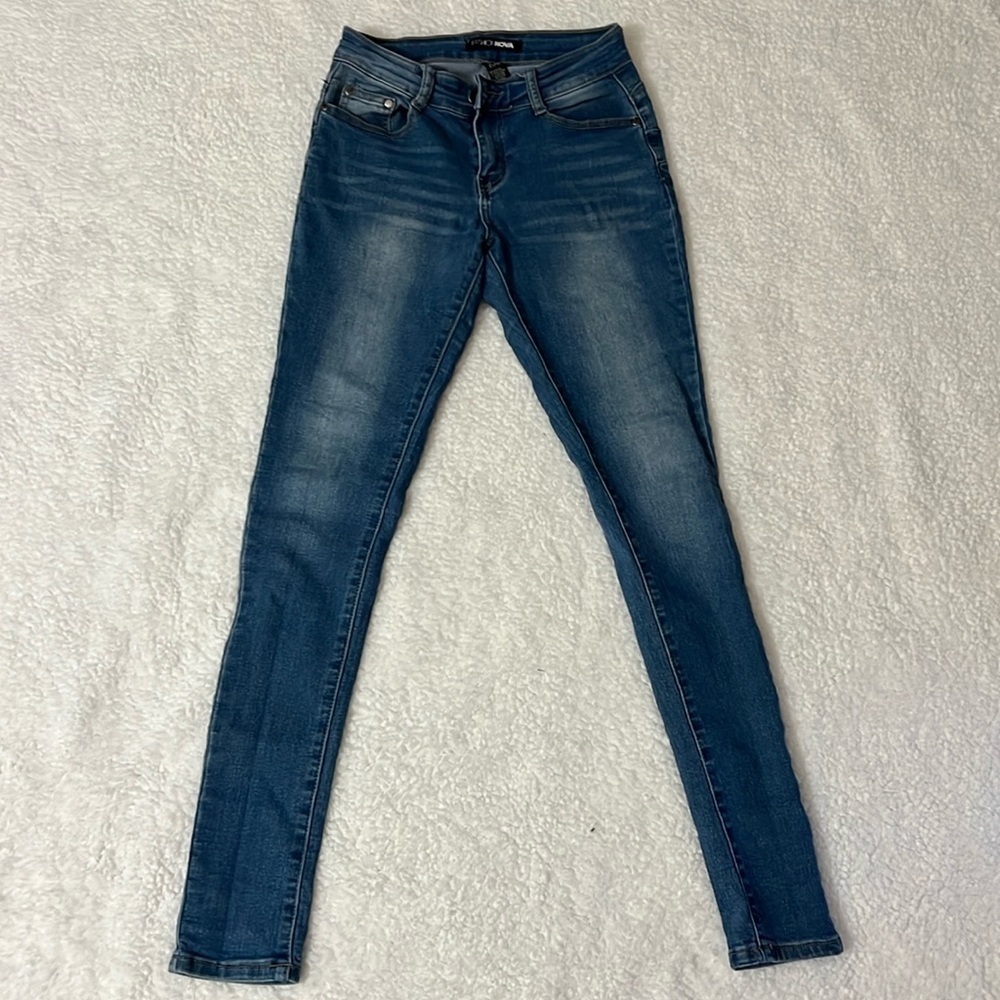 Fashion Nova Women’s Blue Jeans Size 5/6